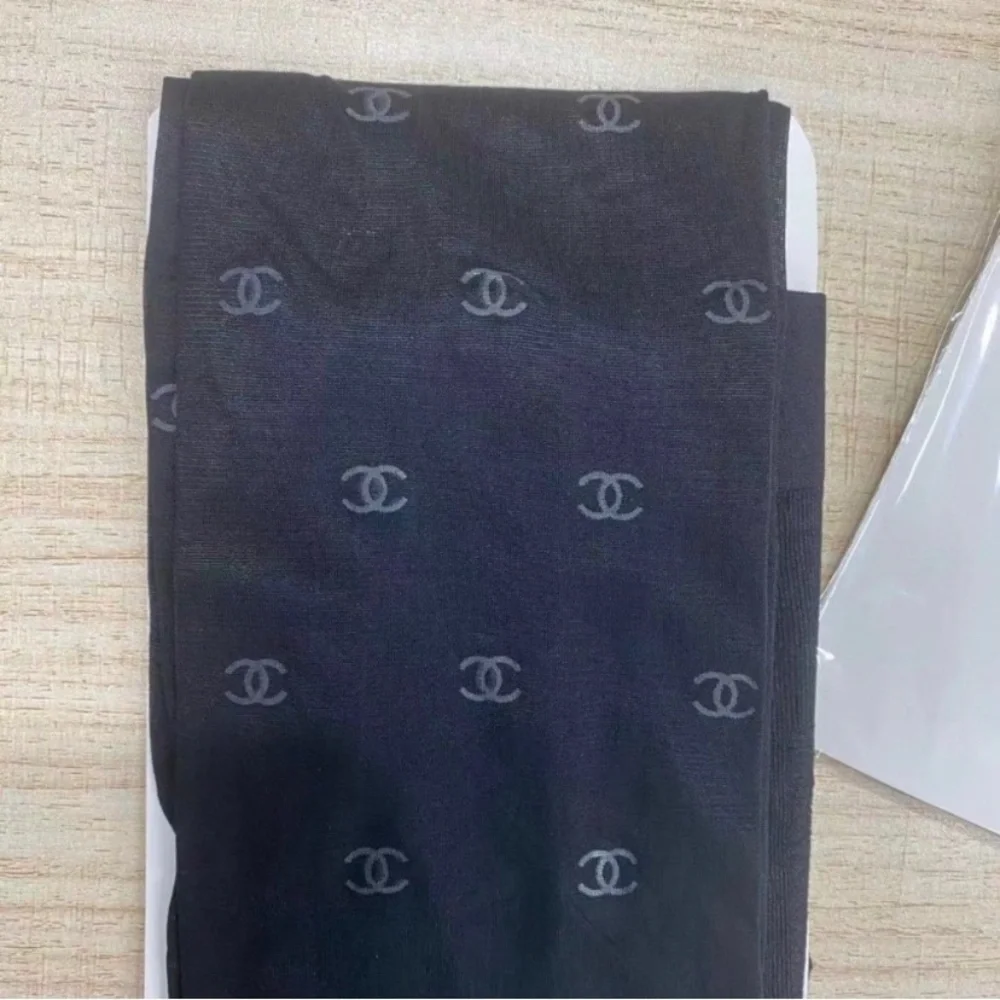 1pair Brocade CC / GG Monogram Logo, Nylon Pantyhose Black White Tights